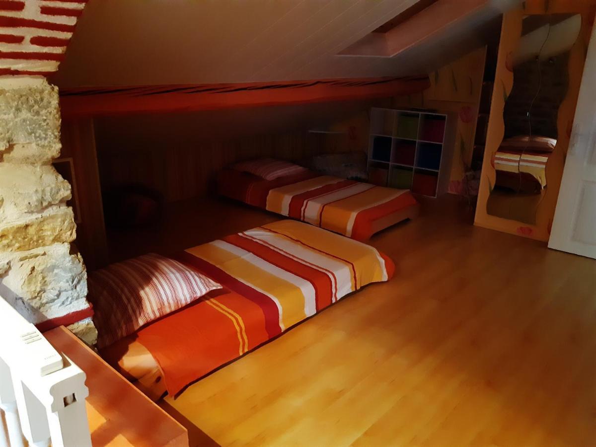 La Providence, Chambres D'Hotes Saint-Sernin-du-Plain Luaran gambar