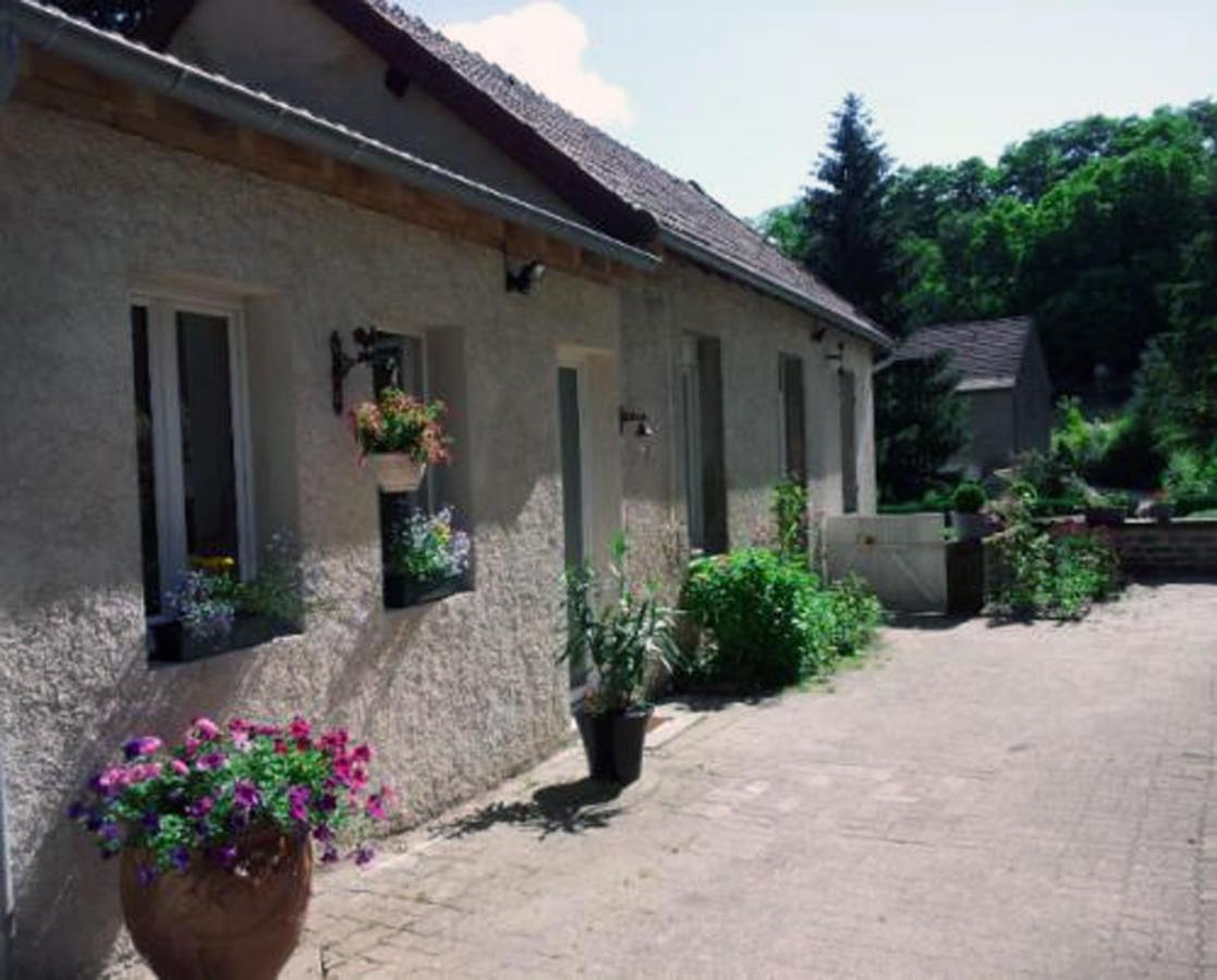 La Providence, Chambres D'Hotes Saint-Sernin-du-Plain Luaran gambar