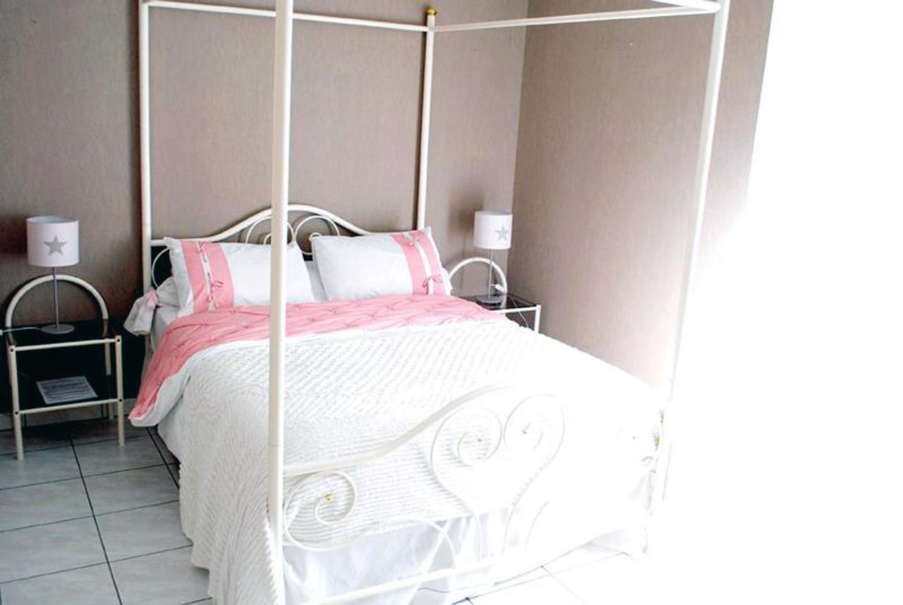 La Providence, Chambres D'Hotes Saint-Sernin-du-Plain Luaran gambar
