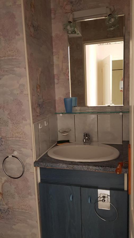 La Providence, Chambres D'Hotes Saint-Sernin-du-Plain Luaran gambar