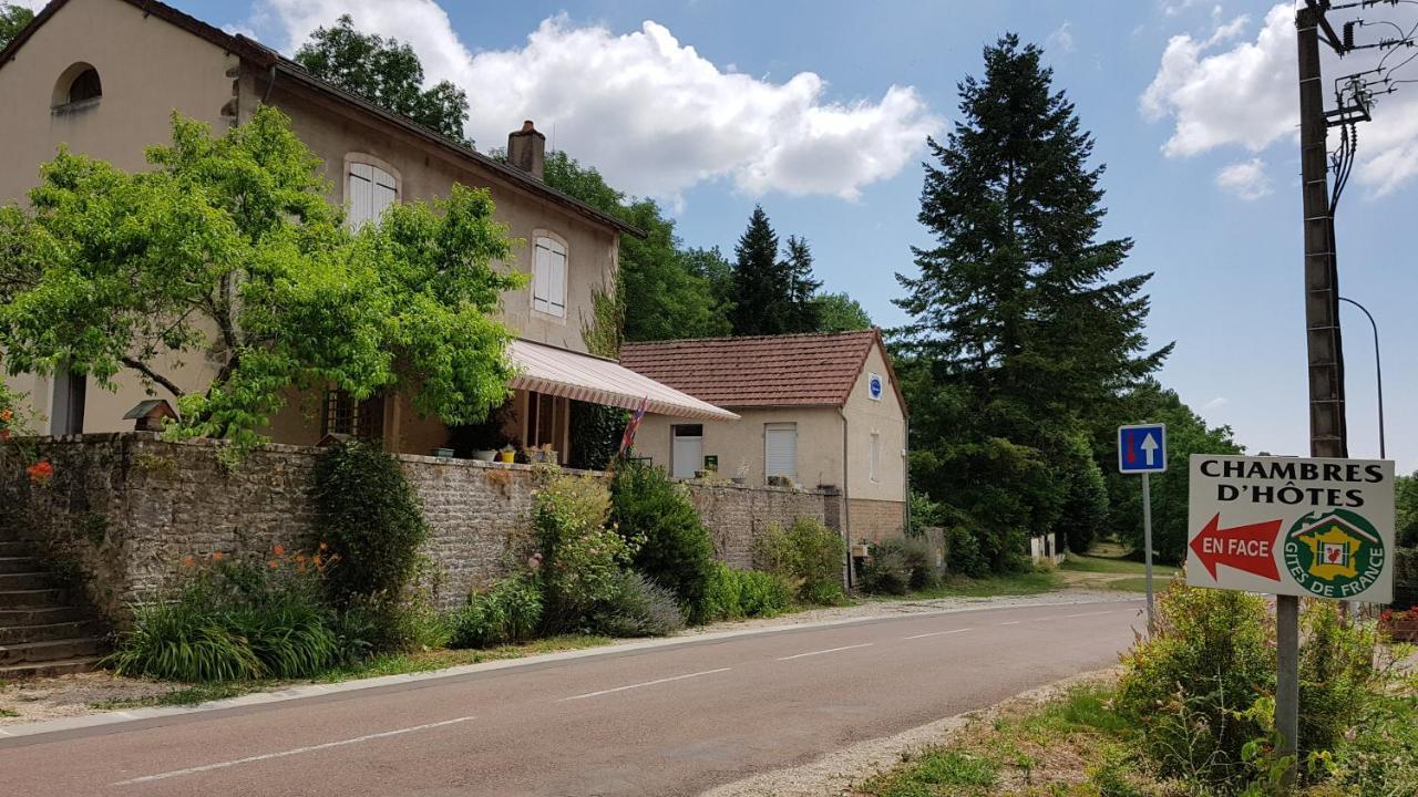 La Providence, Chambres D'Hotes Saint-Sernin-du-Plain Luaran gambar